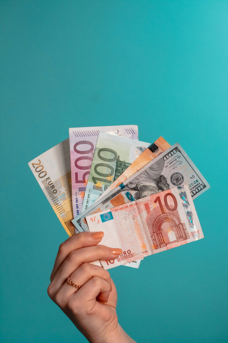 Wise vs N26: Best Account for Living and Working Abroad